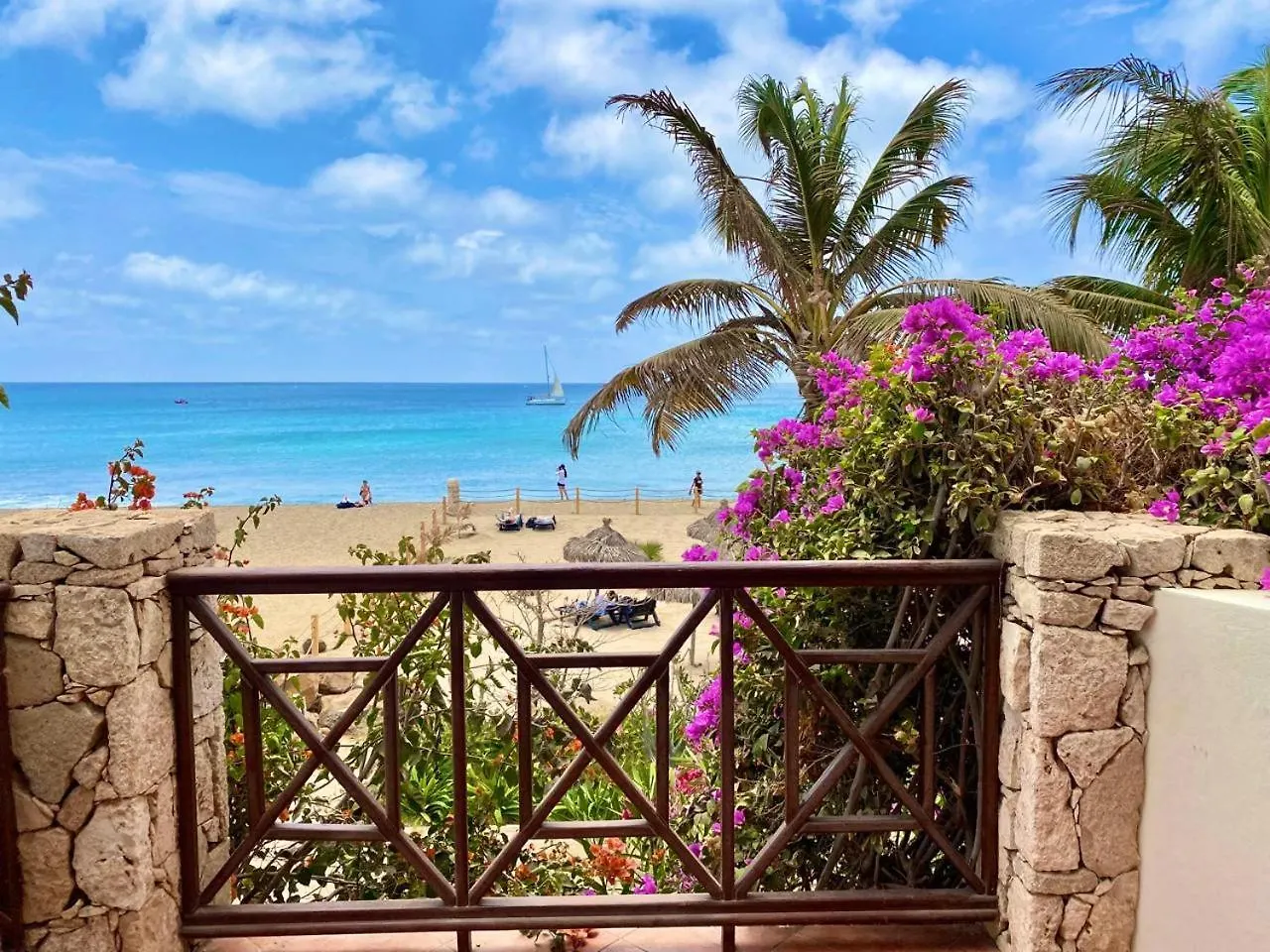 Porto Antigo 3 - Beachfront Apartment With Pool Santa Maria 0*,