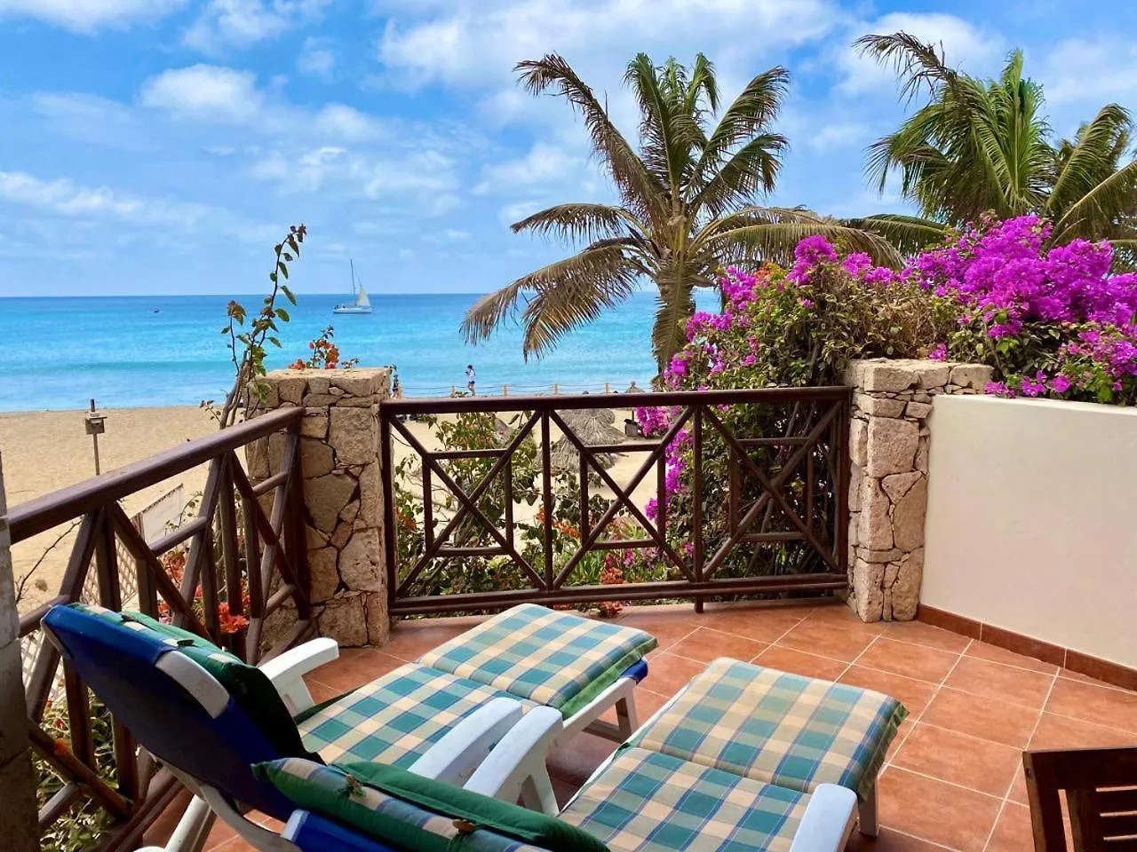 Porto Antigo 3 - Beachfront Apartment With Pool Santa Maria