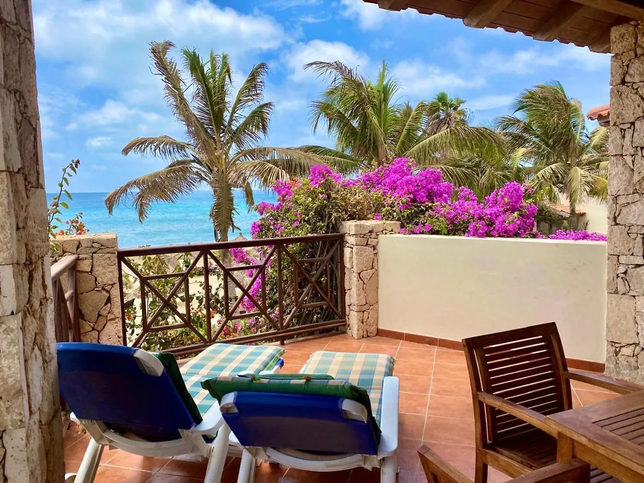 Porto Antigo 3 - Beachfront Apartment With Pool Santa Maria